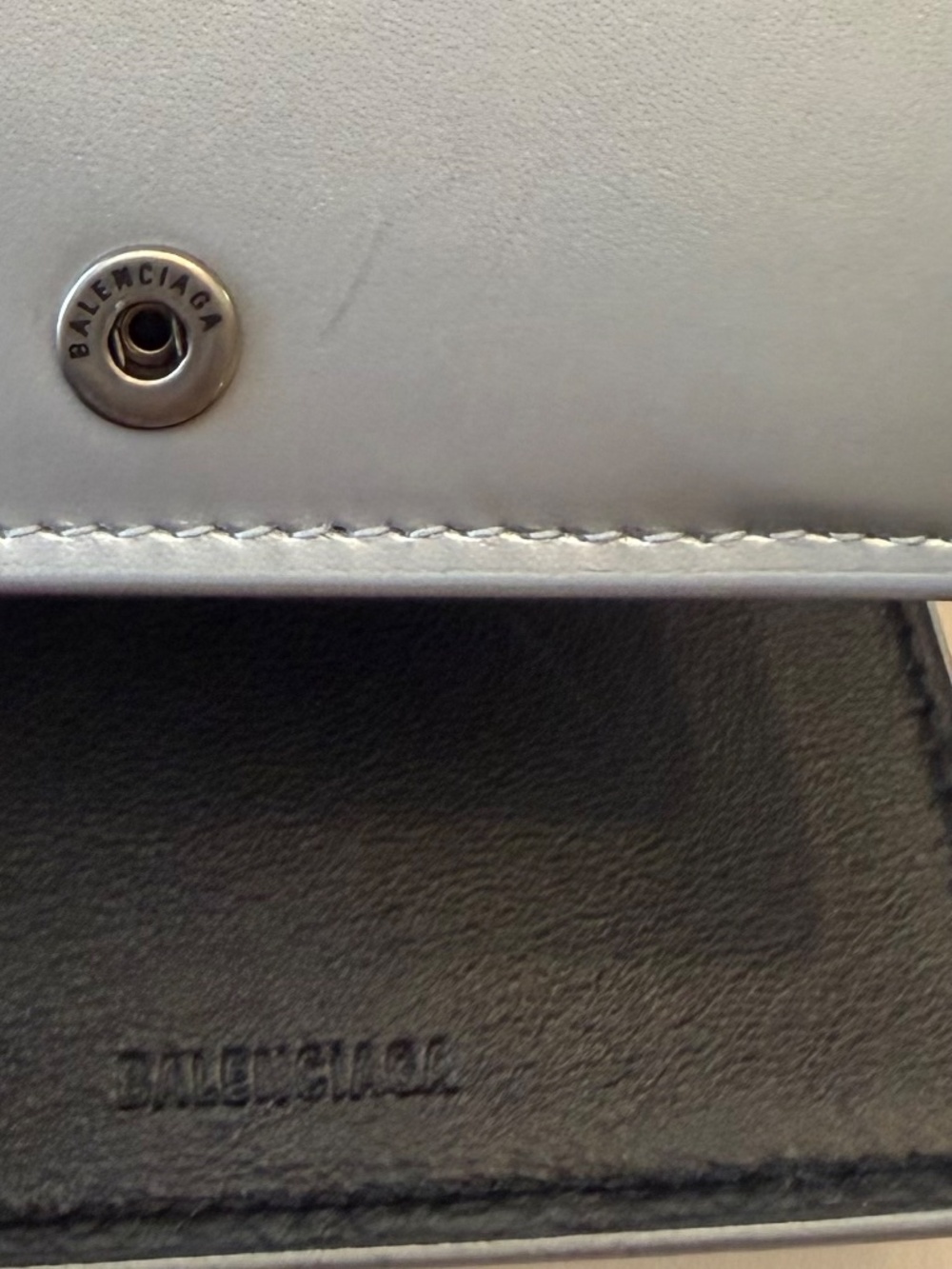 BALENCIAGA ESSENTIAL MINI WALLET Silver Trifold Wallet - Picture 10 of 13